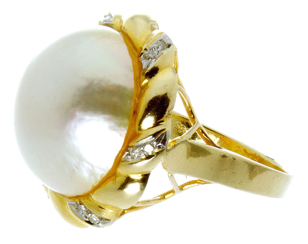 14kt Mabe Pearl & Diamond Ring