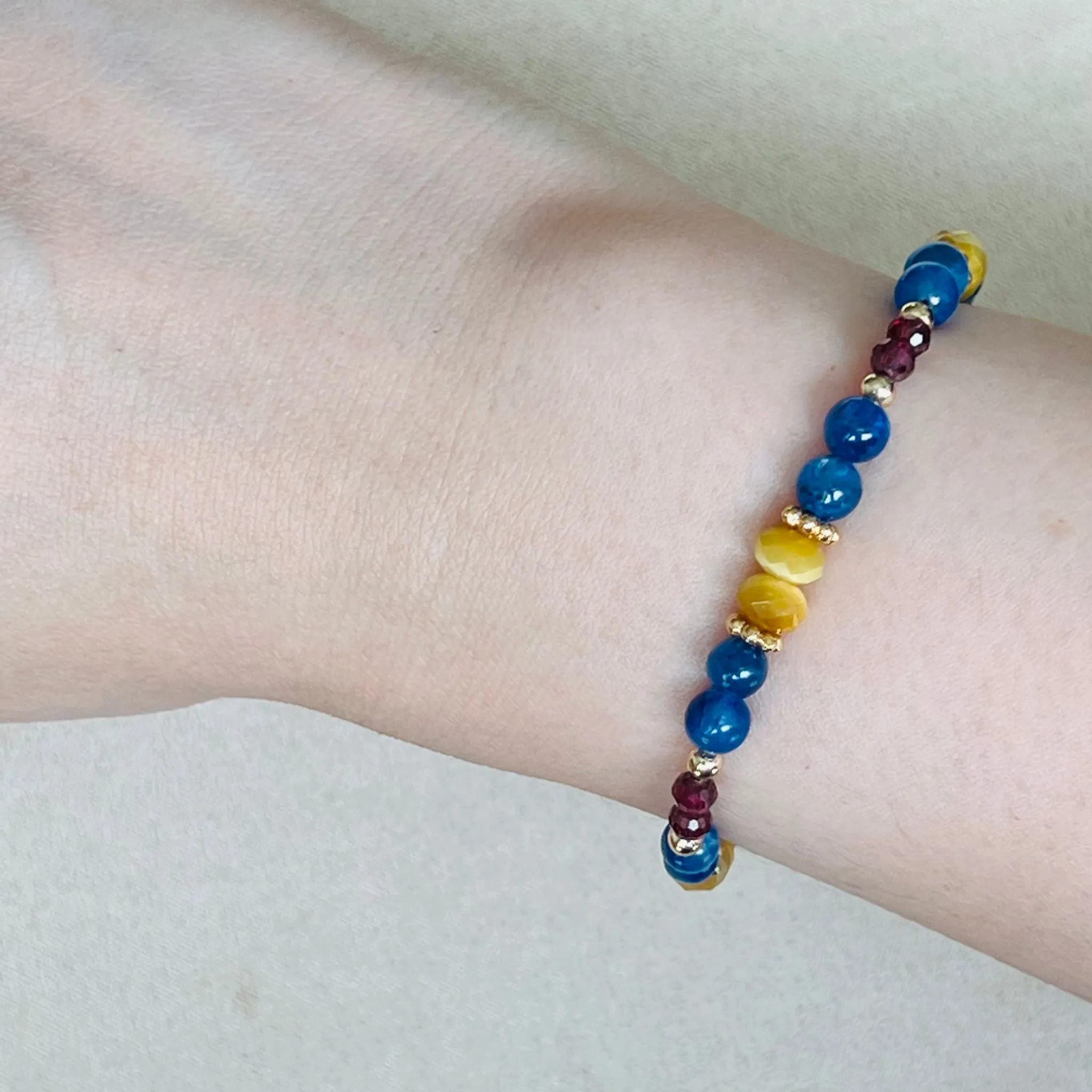 Baby Kyanite, Tigereye & Garnet Bracelet