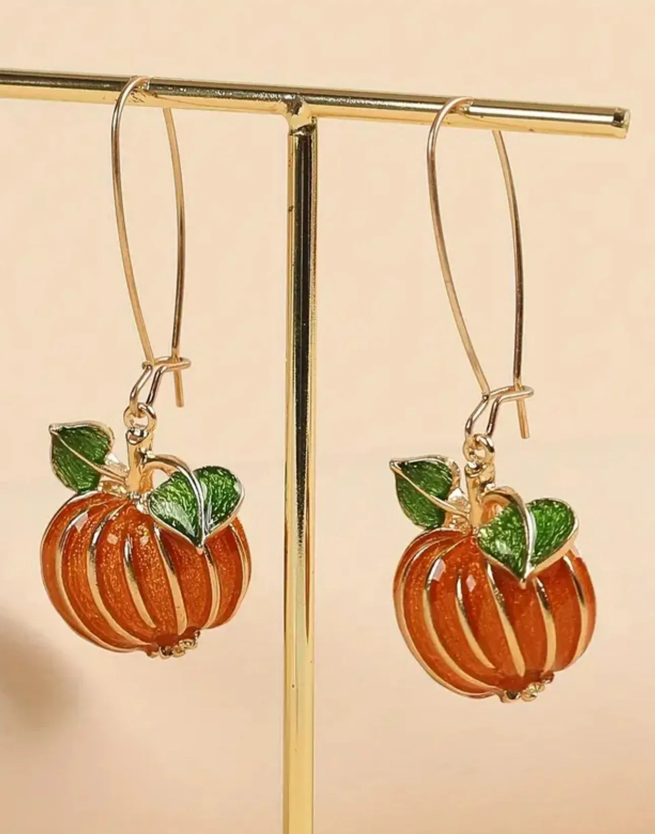 Chic Vintage-Inspired Pumpkin Drop Earrings