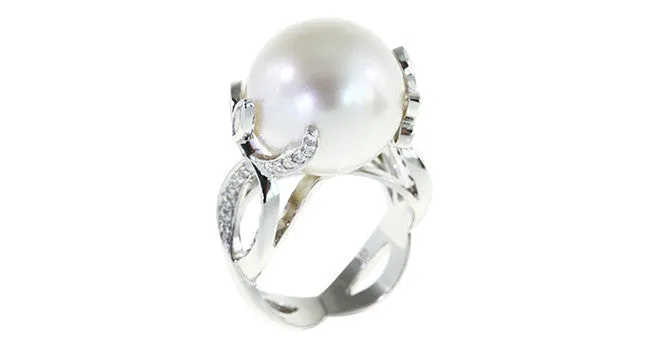 Imperial Pearl Ring with Diamond