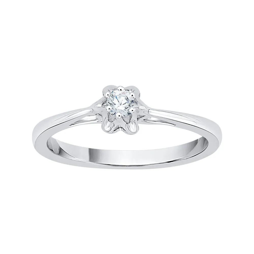 KATARINA Diamond Solitaire Ring (1/10 cttw)