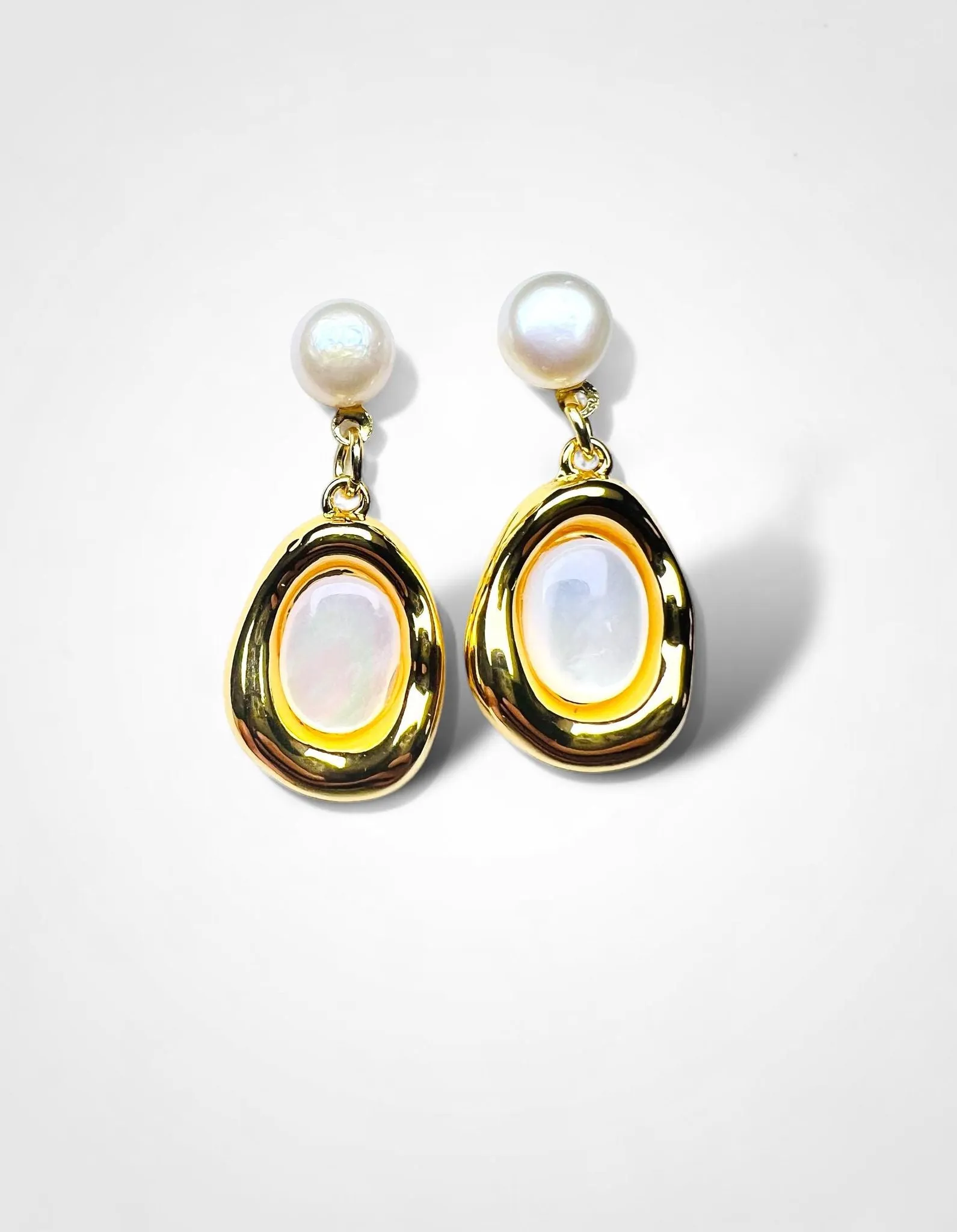 Noble Pearl Drop Earrings