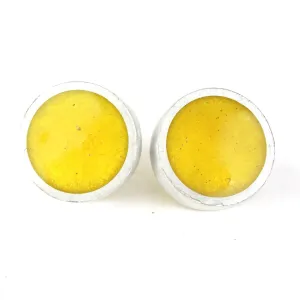 Resinique studs - yellow