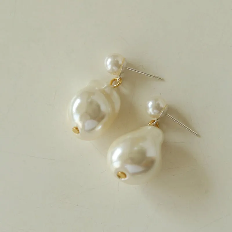 Simple Single Baroque Pearl Short Drop Earrings