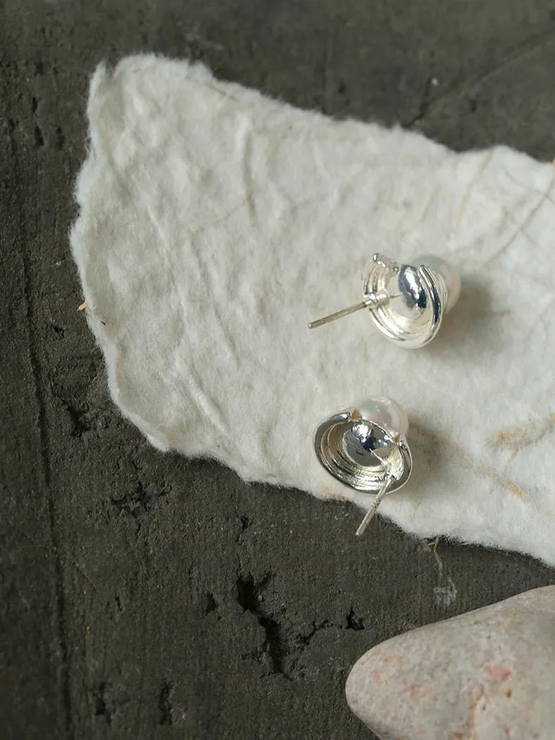 Simple Spiral Pearl Stud Earrings