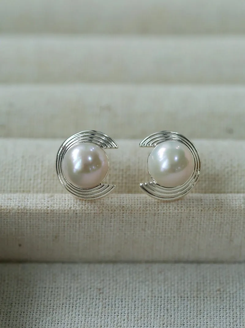 Simple Spiral Pearl Stud Earrings