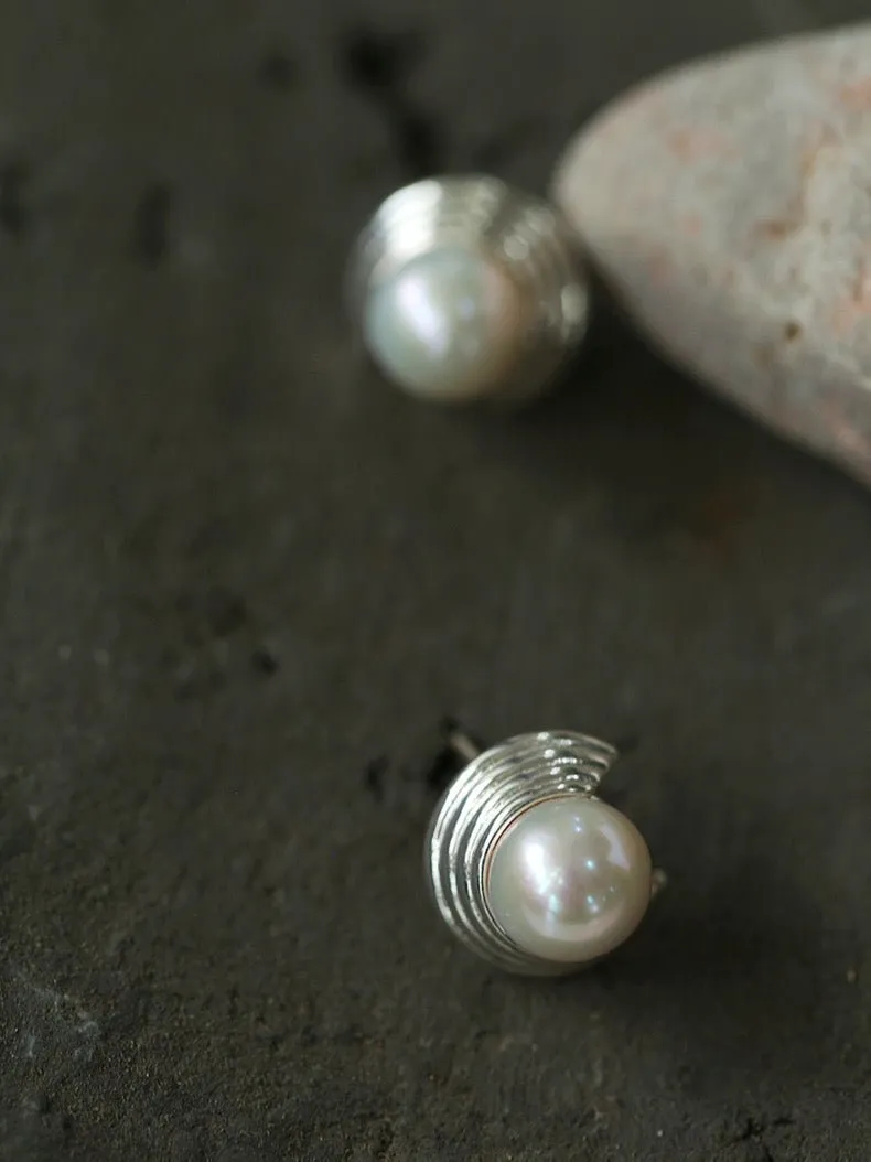 Simple Spiral Pearl Stud Earrings