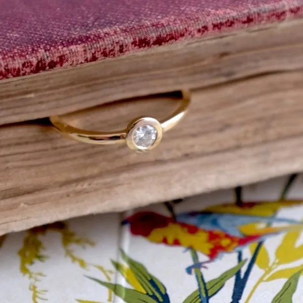 Solid Gold Simple Circle Diamond Ring by Joy Everley