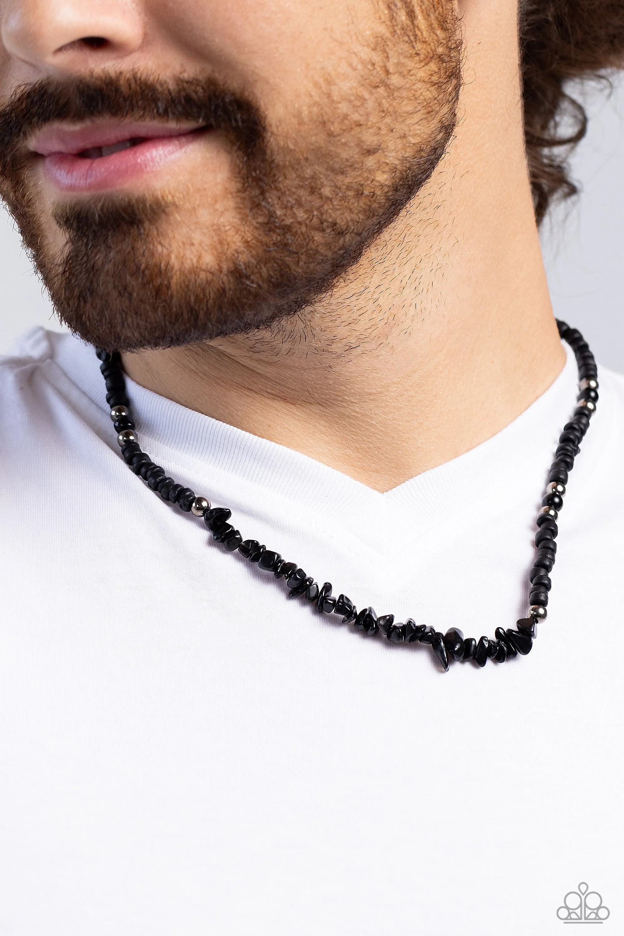 Urban Wild Woodcutter - Black Necklaces N2407