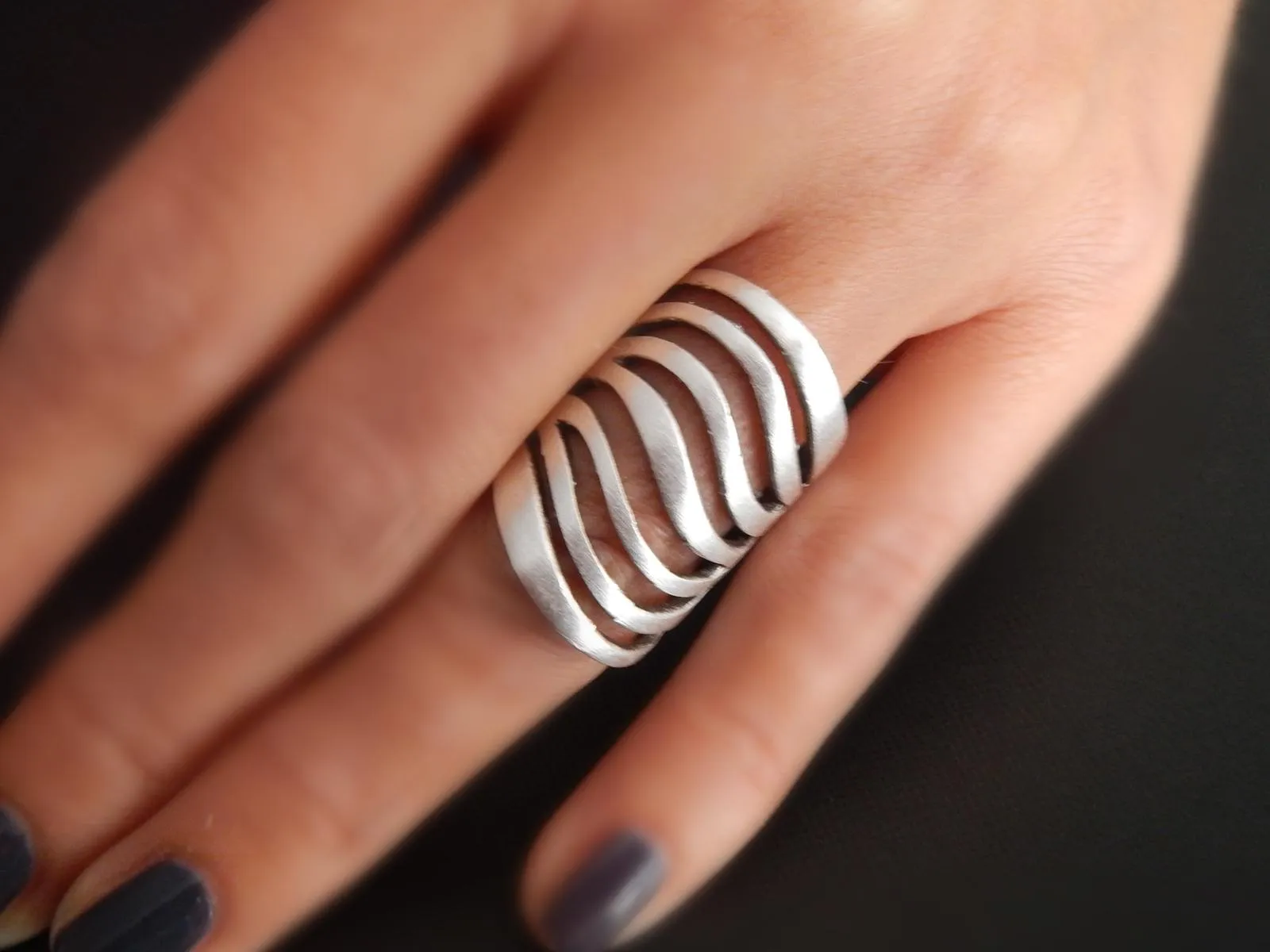 Waves Ring